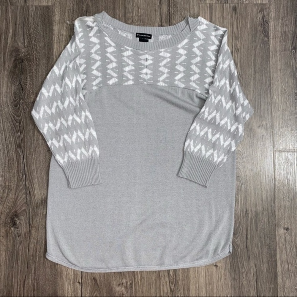 New directions Womens Lightweight sweater size medium